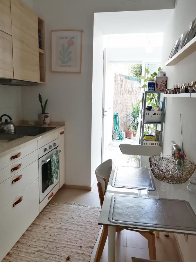 Apartamento Encantador Com Patio Lissabon Buitenkant foto